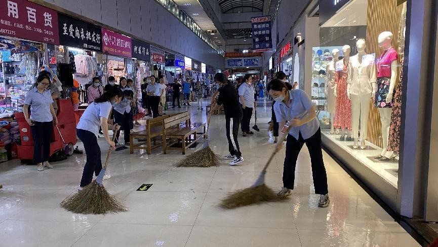 強降雨來襲！—— 錢江商城全力做好排水防汛工作